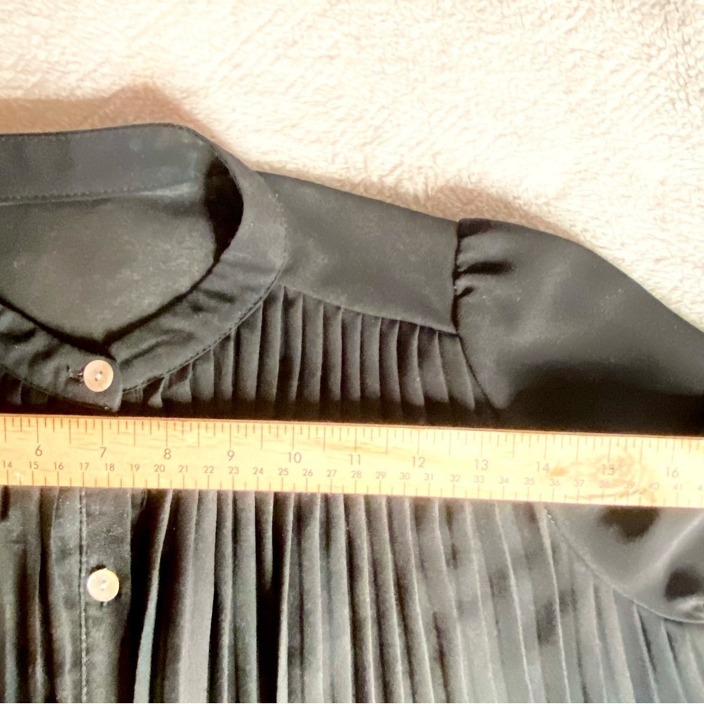Elegant Black Sheer Blouse Size US M 100% Polyester - Picture 6 of 10